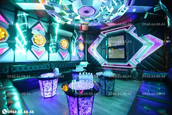 Karaoke Luxury - 66 Nguyễn Phong Sắc