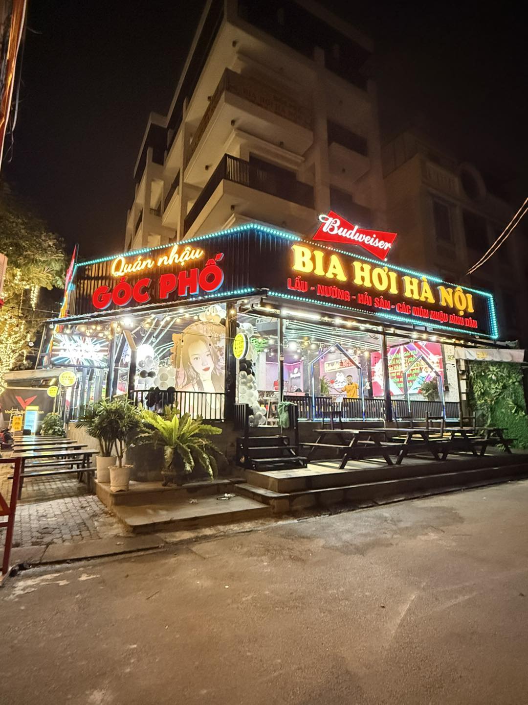 Karaoke Góc Phố KTV