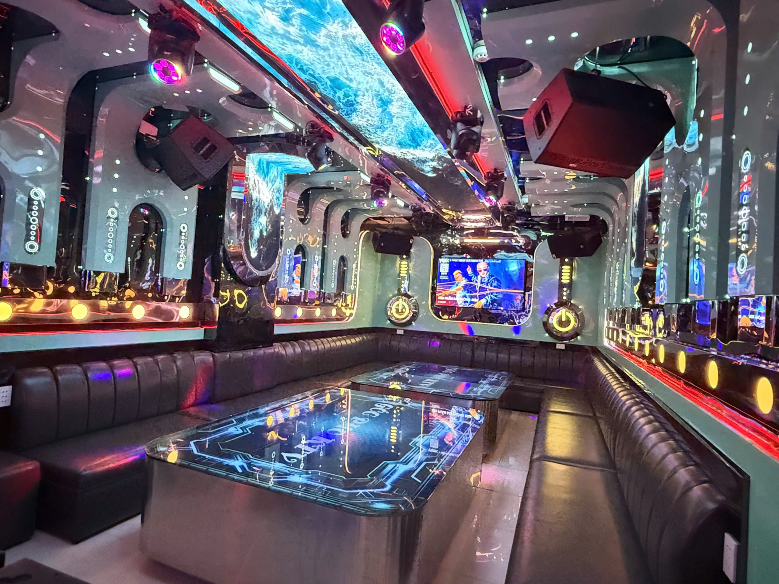 Karaoke Góc Phố KTV